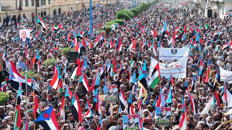 مليونية عتق ترسم مشهد الاصطفاف الجنوبي وتجدّد مطلب استعادة الدولة