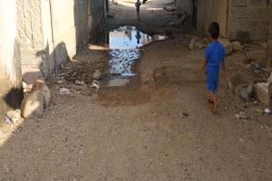 مياه الصرف الصحي تغزو أحياء عاصمة محافظة أبين "زنجبار"..!