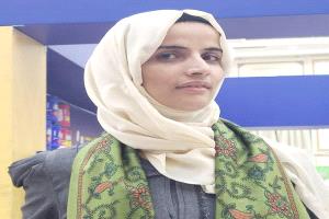 اختطاف الناشطة علياء الميهال من منزلها في صنعاء واقتيادها إلى جهة مجهولة
