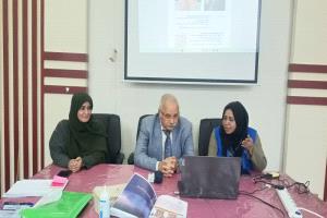 مدير صحة عدن يدشن دورة تدريبية للقابلات حول جهاز الموجات فوق الصوتية المحمول في طب التوليد
