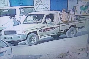 ضبط مسلحين أغلقوا مدرسة ومنعوا الطلاب من الدخول في عدن