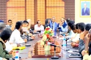 اجتماع بمحافظة لحج يناقش الترتيبات المتعلقة باحتفالية عيد الاستقلال الوطني