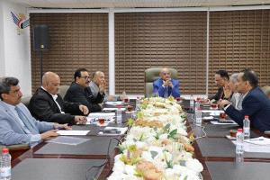 اللجنة الوطنية لتنظيم وتمويل الواردات تناقش سير عملها وتؤكد اعتماد ملياري دولار حتى اليوم