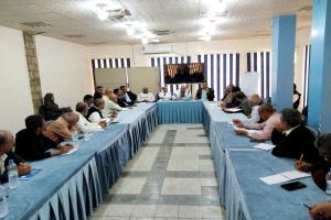 مكتب القائد الوطني مروان البرغوثي يبحث مع أعضاء مركزية فتح آخر تطورات أوضاعه داخل سجون الاحتلال