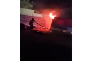 الدفاع المدني يسيطر على حريق نُشب بمنزل سكني بمنطقة اللجفه بقرى آل مهدي جنوبي مدينة عتق