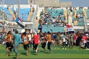 مشاركة فاعلة لطلاب المدارس في الكرنفال الجماهيري بعيد الاستقلال