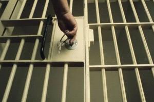 الإفراج عن 27 نزيلا من فروع مصلحة التأهيل والإصلاح بالمحافظات المحررة