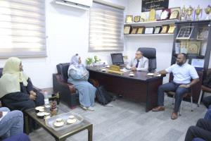 رئيس جامعة عدن يترأس اجتماعًا موسعًا باللجنة التحضيرية