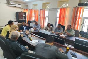 لقاء بوزارة التربية بعدن يناقش إجراءات تشغيل المطبخ المدرسي في مديرية تبن بلحج