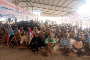 مخيم اعتصام دلتا أبين يشهد زخماً شعبياً متواصلاً للمطالبة بعودة دولة الجنوب وعاصمتها عدن