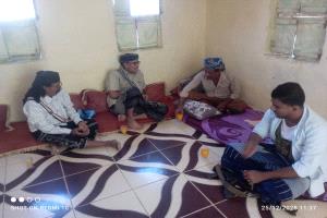 مدير عام أحور وعضو المجلس الانتقالي يزوران الإعلامي عبدالله الطحر للاطمئنان على صحته