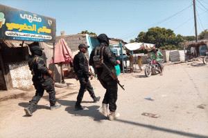 مكافحة المخدرات بأمن أبين تنفّذ حملة رقابية واسعة لضبط بقالات تروّج مادة "شمة الحوت" المخدّرة