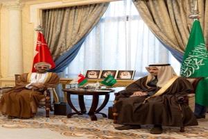 الخارجية العُمانية: مباحثات عُمانية–سعودية في الرياض حول اليمن واحتواء التصعيد