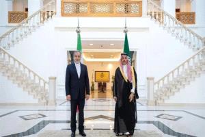 صحيفة العرب : السعودية وإيران تسعيان لإيجاد أرضية مشتركة لإدارة أزمات اليمن