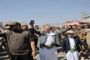 البركاني يصل المعافر ويفتتح مشروعين للمياه