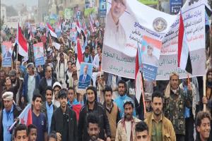 الضالع.. حراك شعبي متصاعد وهتافات ثورية مدوّية