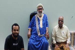 الأمين العام المساعد لمؤتمر حضرموت الجامع يطمئن على صحة الشخصية الاجتماعية والسياسية خالد باعمر