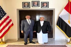 محافظ حضرموت والسفير الأمريكي في اجتماعٍ هامٍ بالسعودية.. وهذا ما دار بينهما!