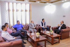 وزير النقل يلتقي المنسق الإقليمي لمكتب الأمم المتحدة لمكافحة المخدرات والجريمة لبحث سُبل دعم قطاعات النقل