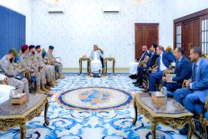 تفاصيل لقاء الزبيدي بقيادة القوات السعودية