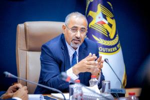 الزُبيدي: زمن المعارك الجانبية انتهى والهدف القادم صنعاء سلمًا أو حربًا