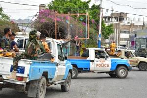 الأجهزة الأمنية في تعز تتمكن من ضبط معمل محلي لإنتاج الخمور