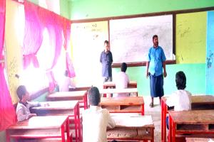 استمرار الاختبارات الفصلية بثانوية صبر لحج في اجواء تعليمية مستقرة