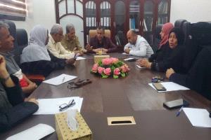 مكتب الصناعة والتجارة بعدن يناقش مستوى تنفيذ خطط العام 2025