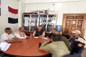 تنفيذي مديرية حيفان يستعرض تقارير النصف الثاني من العام