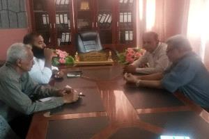 السلطة زنجبار والأشغال العامة وهيئة الأراضي تبحث وقف البناء العشوائي وتنظيم التخطيط الحضري للمدينة.