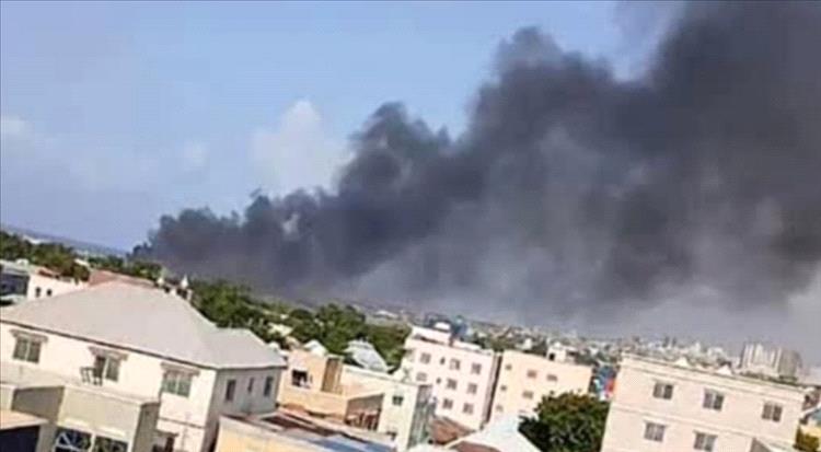 تحطم مروحية قرب مطار مقديشو ودوي انفجار يهز العاصمة الصومالية