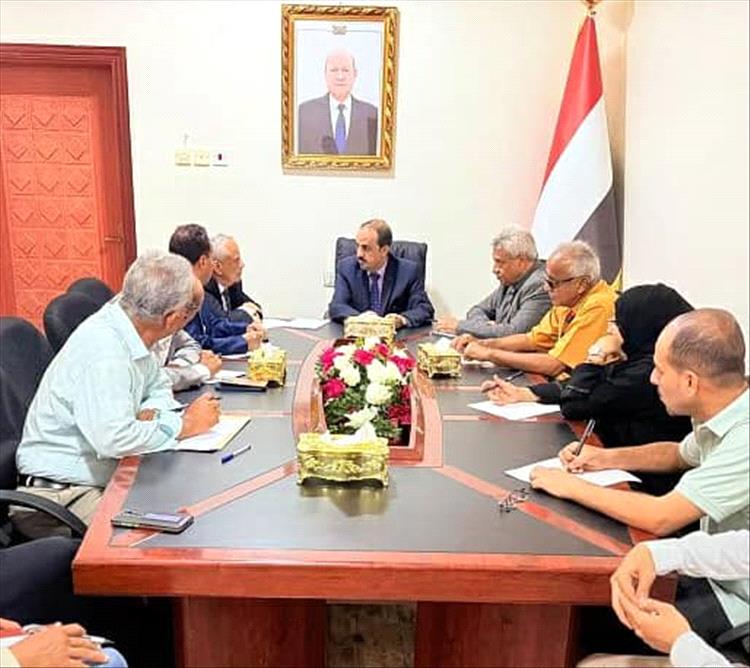عدن تدشن خطة لتأهيل السياحة وإعادة وهج الفنادق