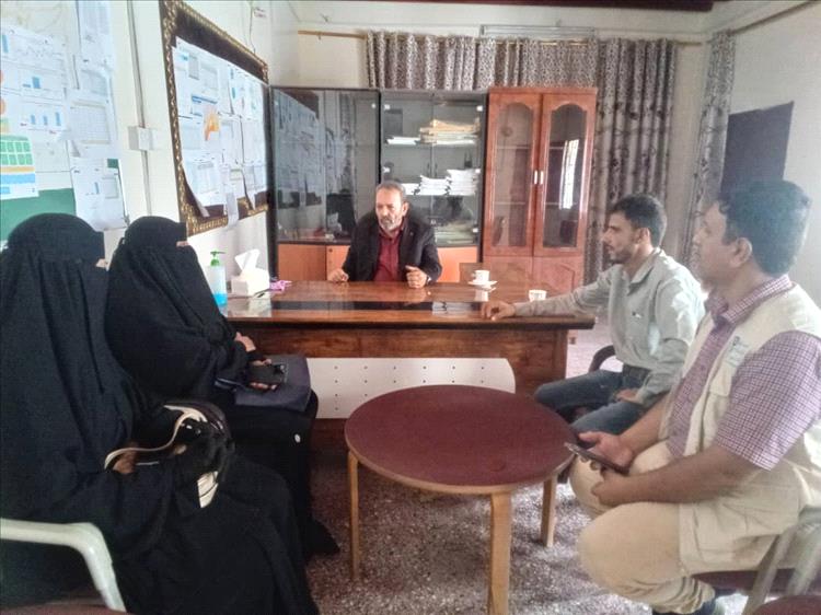 مدير صحة أبين يلتقي ممثلي الصندوق الاجتماعي للتنمية لتعزيز مشاريع تأهيل القابلات بلودر