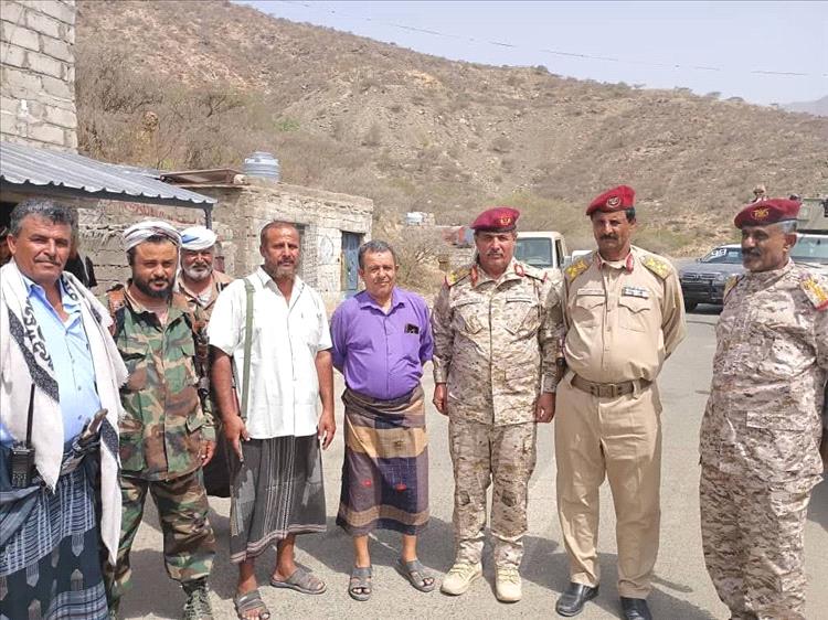 العميد سند الرهوة يصل جبهة ثرة لتنفيذ قرارات اللجنة الأمنية وفتح الطريق أمام المسافرين((نسخة إضافية))