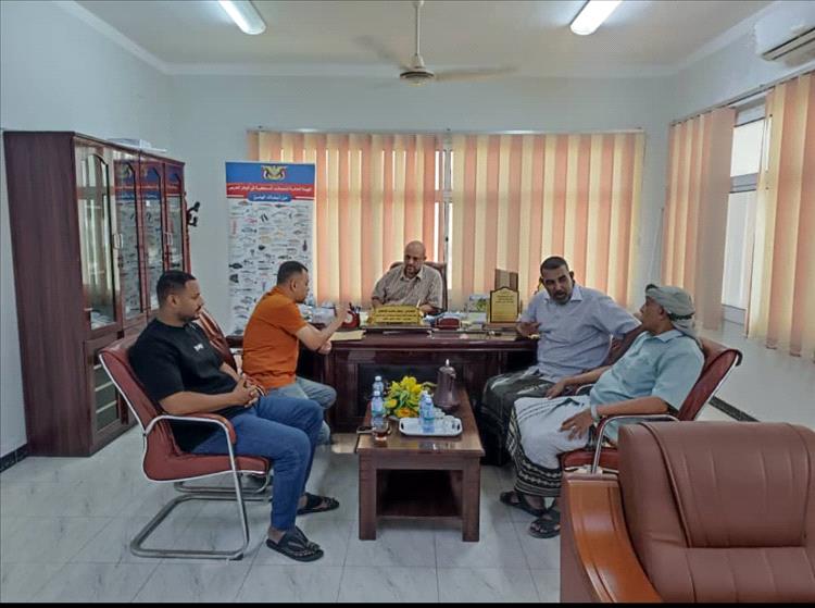 المهندس يسلم بابلغوم يلتقي قيادة مؤسسة روح الصحية بالمكلا