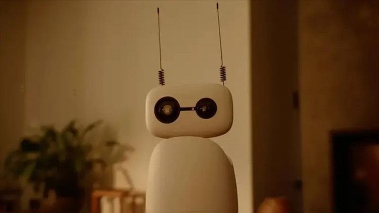 "Hugging Face" تبدأ تلقي طلبات شراء الروبوت المكتبي بسعر 299 دولاراً