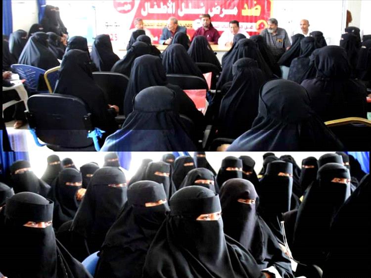 مدير صحة أبين يُوجه فرق التحصين بخنفر بتغطية شاملة وتصحيح الأخطاء