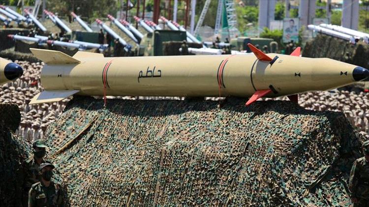 إيران ترسل شحنات مواد كيميائيّة إلى الحوثيين