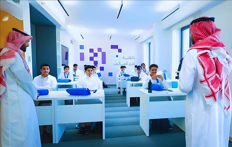 السعودية تُدرج الذكاء الاصطناعي مادة أساسية في جميع المراحل التعليمية