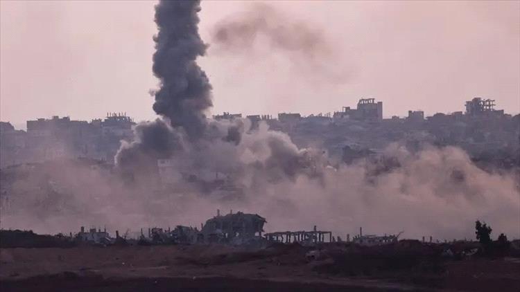 غارات إسرائيلية دامية على غزة تقتل نحو 100 فلسطيني