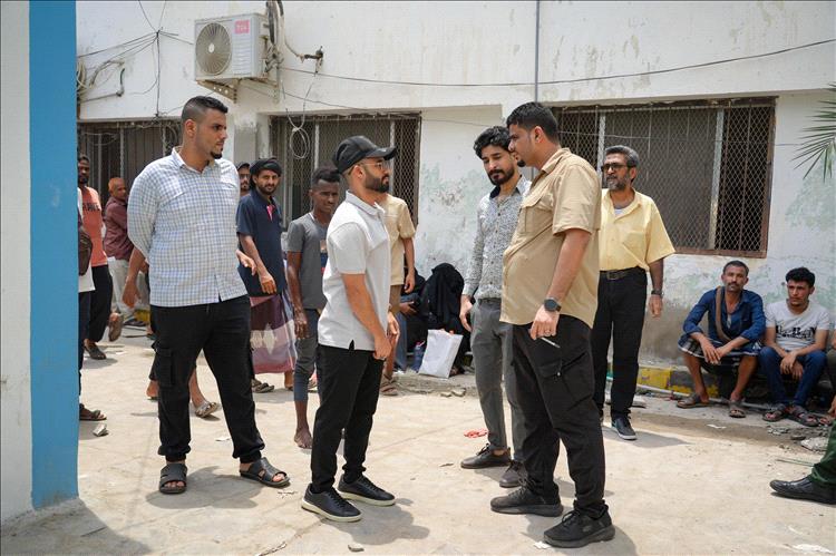 بن جرادي يوجه باستكمال ترميم مبنى الهجرة والجوازات والأحوال المدنية بعدن