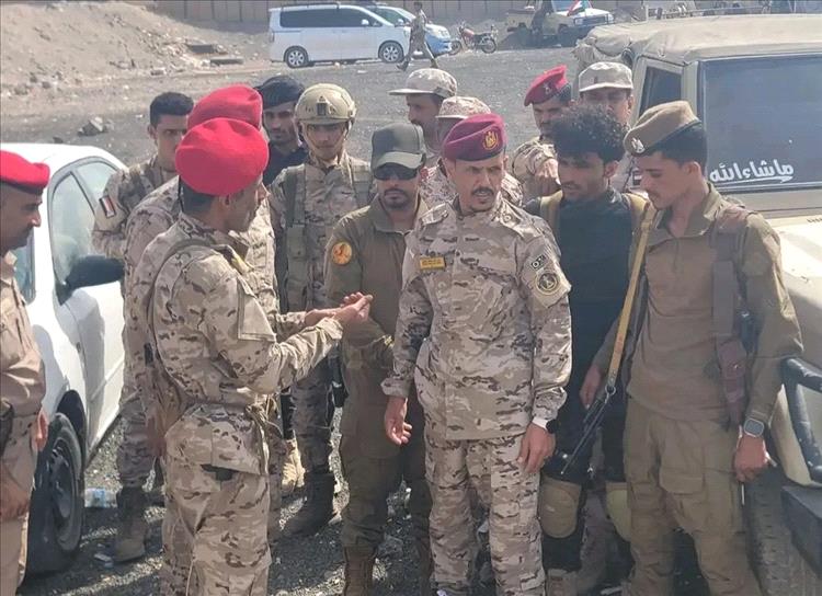 العميد نصر اليافعي يتفقد جاهزية "اللواء الثاني دعم وإسناد" ويشيد بالروح القتالية