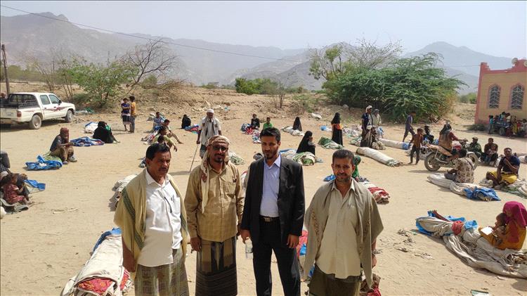 بدعم من المنظمة المستقلة للرعاية والإغاثة توزيع خيام لـ100 أسرة نازحة في مودية