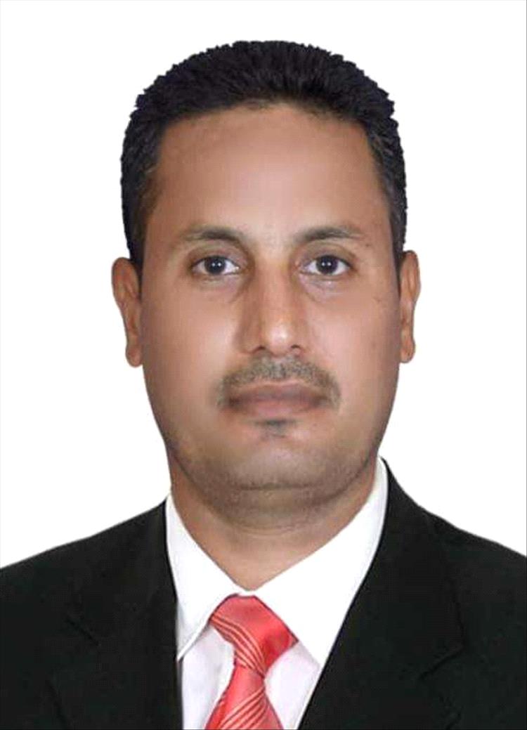 خبير اقتصادي: إلزام مؤسسات الدولة توريد إيراداتها إلى البنك المركزي غير واقعي حاليا