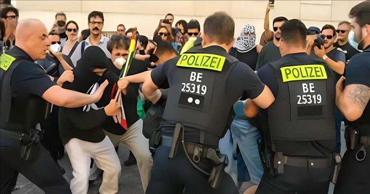 اعتقالات واسعة وأعمال عنف خلال تظاهرة دعم الفلسطينيين في برلين