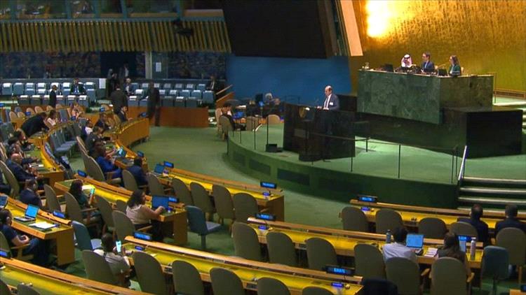 اليمن يدعو إلى وقف فوري ودائم لإطلاق النار وضمان دخول المساعدات الإنسانية الى قطاع غزة