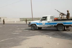 انتشار أمني لقوات الطوارئ بأبين على الخط الدولي لحماية حركة المسافرين