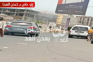 اندلاع حريق في سوق الحجاز مول بعدن