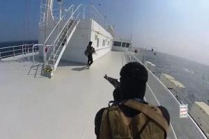 مجلس الأمن يمدد مراقبة هجمات الحوثيين في البحر الأحمر