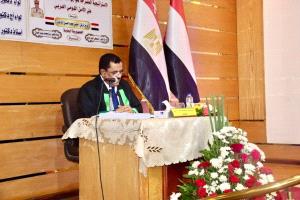 اللواء الركن مسفر الحارثي يهنئ معالي وزير الدفاع بمناسبة حصوله على درجة الدكتوراه مع مرتبة الشرف الأولى